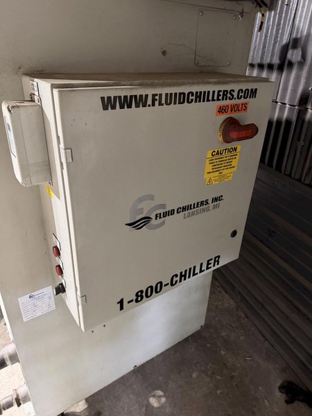 10 HP FLUID CHILLERPT1000-CBP-FF-YSTR CHILLER UNIT(NEW IN 2021). STOCK # 0549126