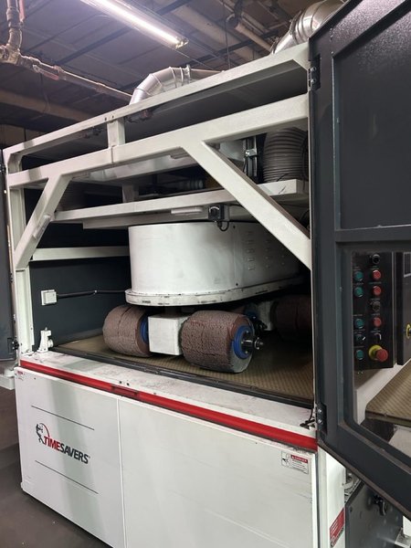 52″ Timesavers 2211-05-9 Wide Belt Rotary Brush Deburring Machine, 2024 – Low Hours, Dust Collector, Extra Brushes