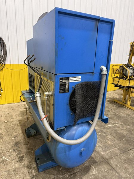20 HP COMPAIR MODEL #LFR2A ROTARY SCREW AIR COMPRESSOR WITH DRYER: YOBRO #25816