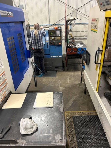 Brother Speedio S700X1 CNC VMC, 2018 – Low Hours, 4th Axis, Tooling Included