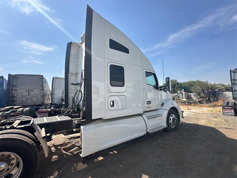 2022 Kenworth T680 1XKYD49X5NJ499897