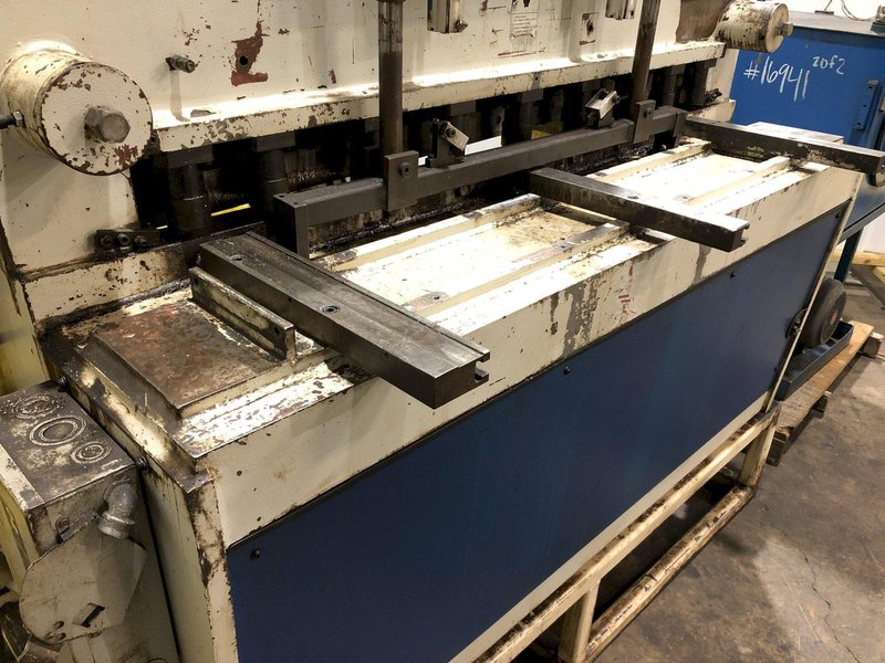48" X 3/16" BIRMINGHAM MODEL #H-0445 HYDRAULIC SHEAR: STOCK #16941