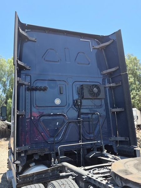 Freightliner Cascadia 126 Sleeper Truck, 2019 – Detroit Diesel, Automatic, Tandem Axle