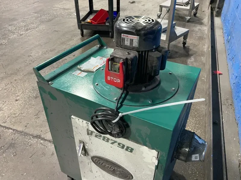GRIZZLY INDUSTRIAL 1.5 HP DUST COLLECTOR   -  T28798