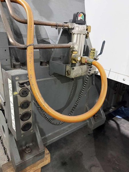 Haas VF-7/40 VMC, 2011 – 4th Axis Ready, Chip Auger, Programmable Coolant