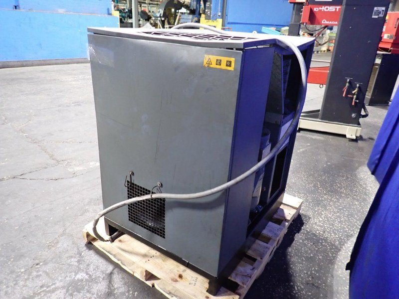 ATLAS COPCO 15 HP AIR COMPRESSOR  -  GA11