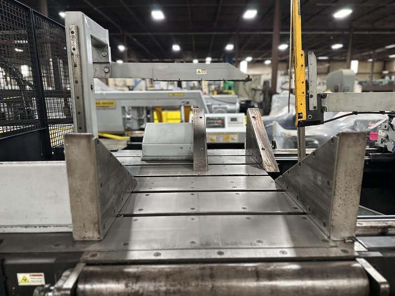 25″ x 30″ HydMech V25APC Vertical Bandsaw, 2021