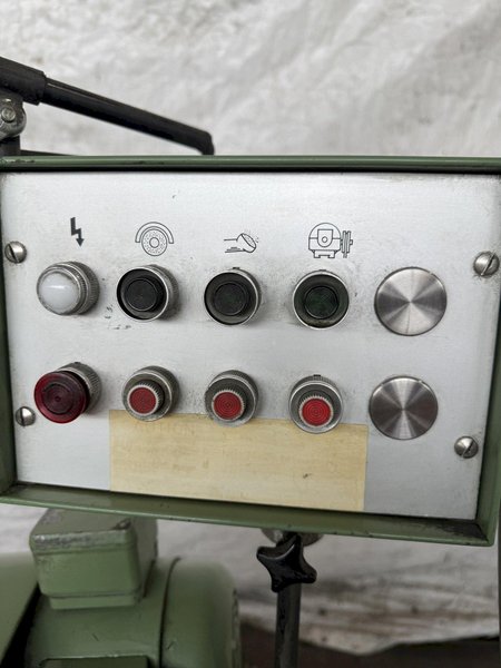 JUNGNER MASKIN US 2305 UNIVERSAL TOOL AND CUTTER GRINDER. STOCK # 0449625.