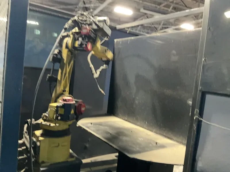 FANUC ROBOT ASSEMBLY  -  ARC MATE 100IB