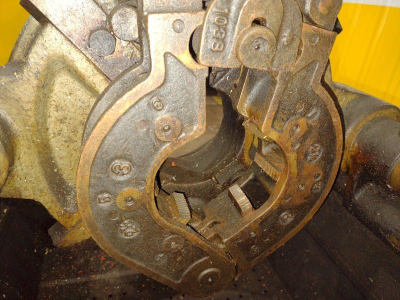 4&quot; TOLEDO BEAVER MODEL #1-2-4 BOLT &amp; PIPE THREADER: STOCK #20776