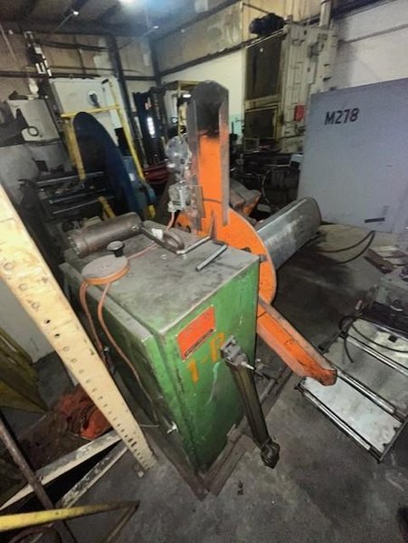 2,500# X 22&quot; POWERED AMERICAN STEEL LINE UNCOILER STOCK# 3980