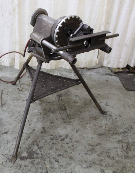 RIDGID MODEL #300 PIPE THREADER: STOCK #71909