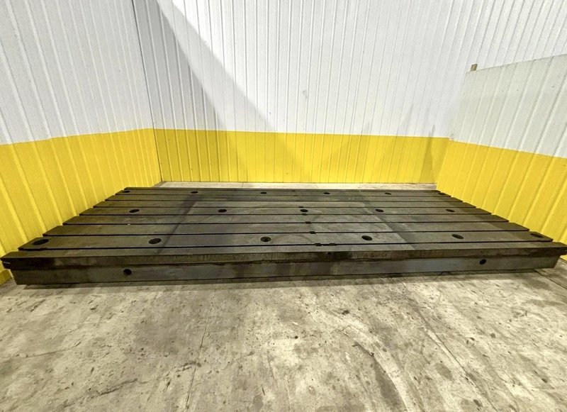 157" X 216.5" ' BAY CAST T-SLOTTED CAST LAYOUT FLOOR PLATE. STOCK # 0874126