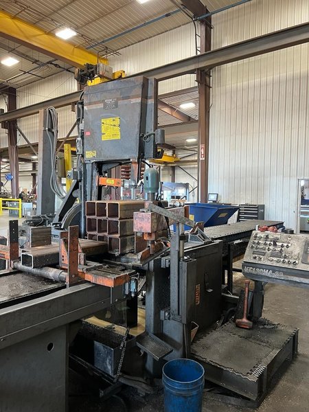 24″ x 20″ HEM VT130HA60 Fully Automatic Vertical Band Saw, 2010