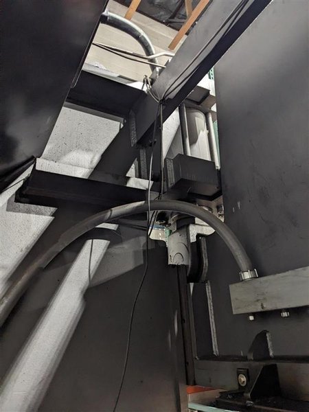 12′ x 275 Ton Piranha Pro Series 2 CNC Hydraulic Press Brake, 2000 – Delem CNC Control