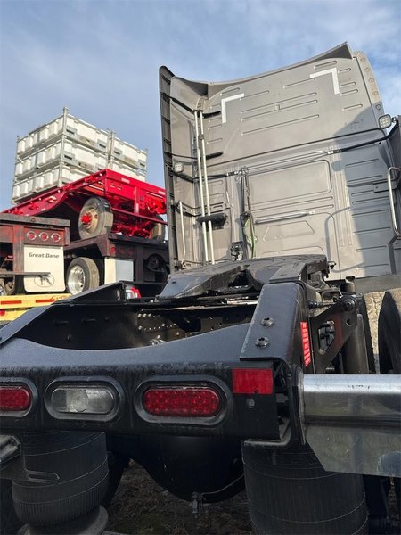 2022 Volvo VNL 4V4NC9EH2NN603434