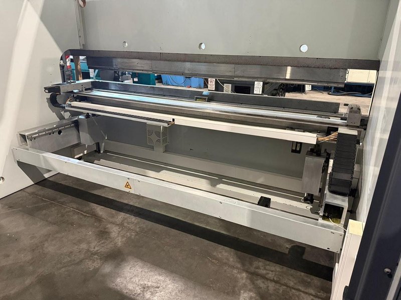 LVD PPEB-EFL Turbo - 220 ton x 4100 mm CNC