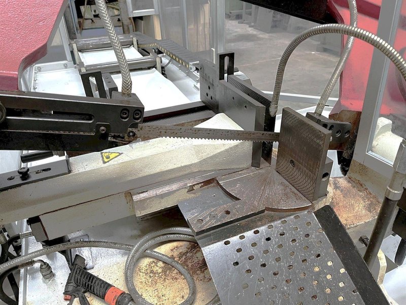 Behringer - SLB240AG automatic CNC