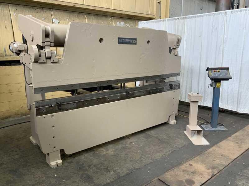 1999 Accurpress 710010 Hydraulic Press Brake (#5833)
