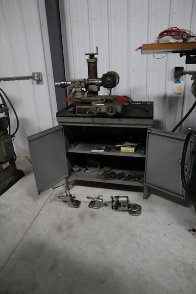 CutterMaster HDT-610 End Mill Sharpener – With Cabinet &amp; Tooling Set- Auction Item