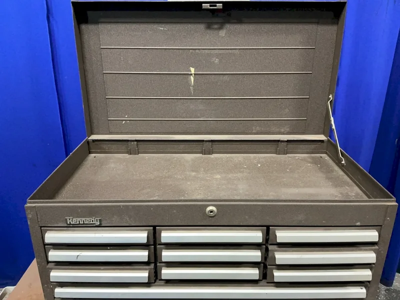 KENNEDY, KNAACK 13 TOOL BOX COMPARTMENTS, 4 TOOL CABINET DRAWERS MACHINIST TOOL BOX, JOBMASTER ROLLING WORKBENCH ASSEMBLY  -  JOBMASTER 44