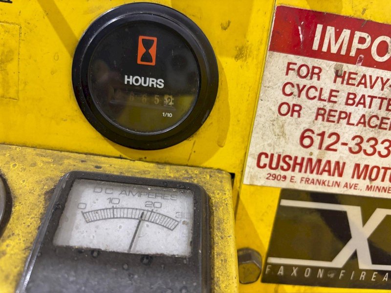 36 VOLT CUSHMAN MODEL #898361 STOCK CHASER/TUGGER CART: YOBRO #24660