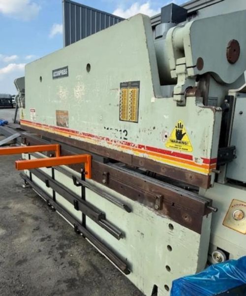 100 Ton x 12′ Accurpress Press Brake Model 710012, 1996 – Retrofitted Automec PC800, G24 Series 24” Travel Backgauge