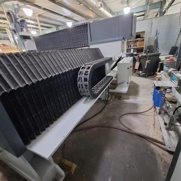 9′ x 16′ Flow 3020 waterjet, 2021- 5 Axis, 60000 PSI