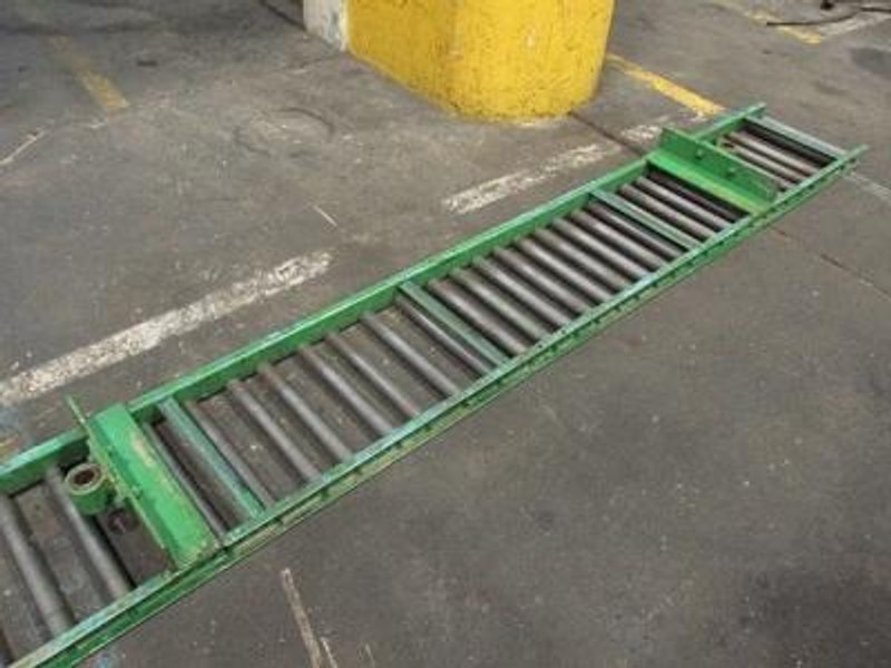14&quot; x 10&#039; ROLLER CONVEYOR w/ SUPPORT STANDS
