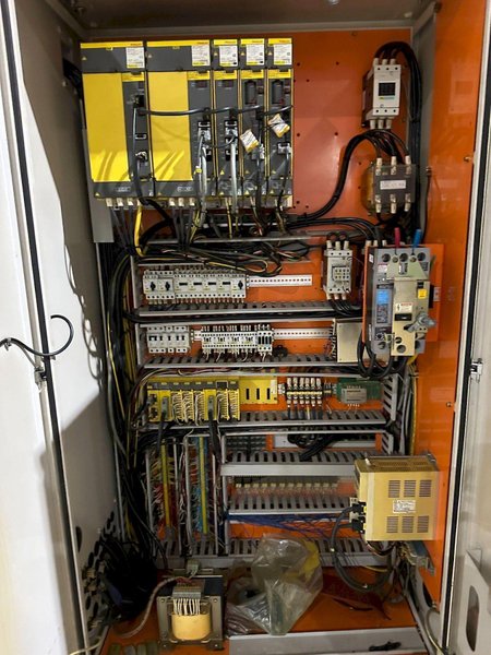 2003 Daewoo Puma 2500LY CNC Lathe