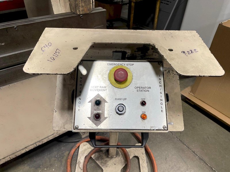 Cincinnati 90PF x 6 Proform CNC Hydraulic Press Brake