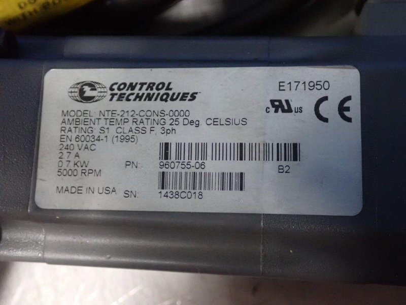 CONTROL TECHNIQUES 0.7 KW SERVO MOTOR  -  NTE-212-CONS-0000