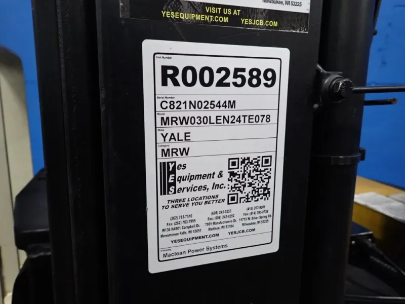 YALE 2800 LBS ELECTRIC STRADDLE LIFT  -  MRW030LEN24TE078