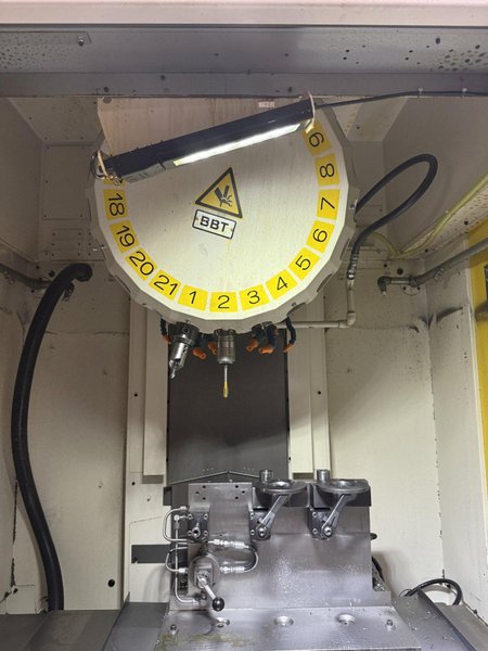 2018 Fanuc Robodrill a-D21MiB5 Adv Used CNC Vertical Machining Center For Sale