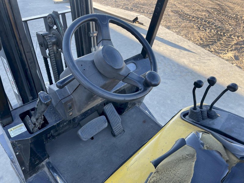 4,000 LBS YALE PROPANE FORKLIFT: STOCK #75781