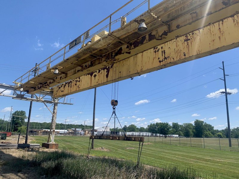 10 TON X 60' X 1000' P&amp;H OVERHEAD SELF STANDING YARD CRANE SYSTEM: STOCK #13150