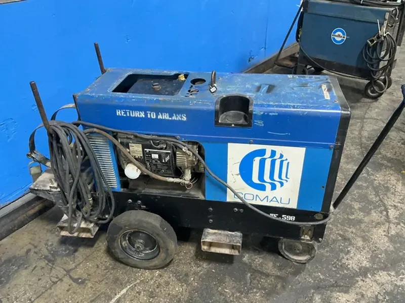MILLER 200/250 A WELDER  -  TRAILBLAZER 251NT