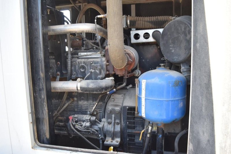 HIPOWER MODEL HRNG230T6 MOBILE GENERATOR