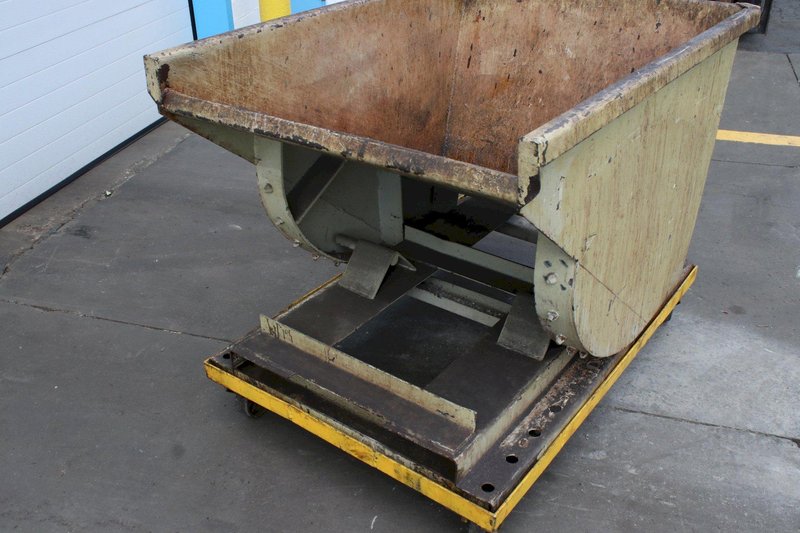 WRIGHT 1/3 YARD SELF DUMPING  HOPPER: STOCK #75459