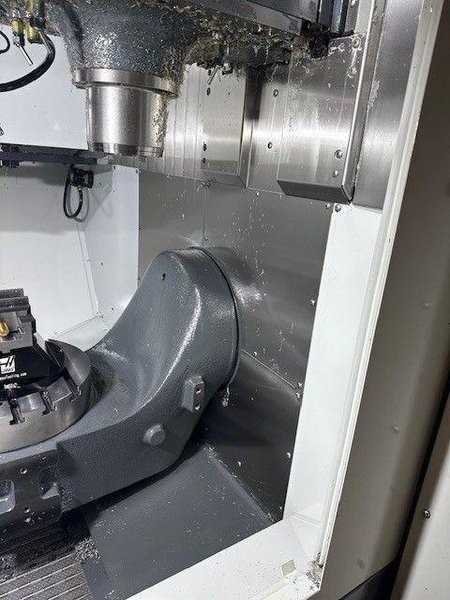 Haas UMC-500SS 5 Axis CNC Universal Machining Center – 2023 Mill