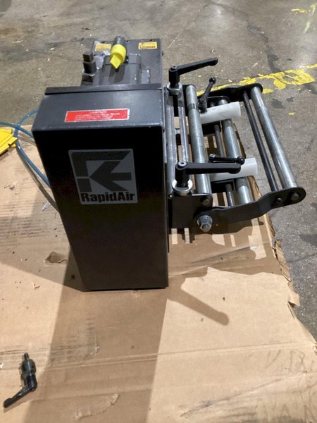 RAPID AIR 112D 8″ Coil Feeder Max 0.085″ USED – AS-IS