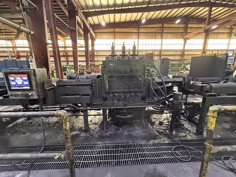 30022RB Used Sutton 6-Roll Straightener