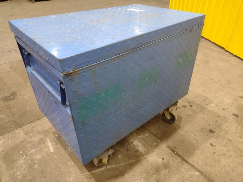61&quot; X 31&quot; x 39&quot; BLUE STEEL PORTABLE JOB BOX: STOCK 20055