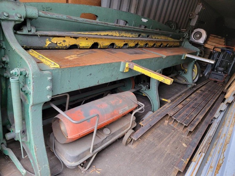 5′ x 20′ Linde CM250 CNC Plasma, 1990 – 65 Amp Hypertherm Powermax 65