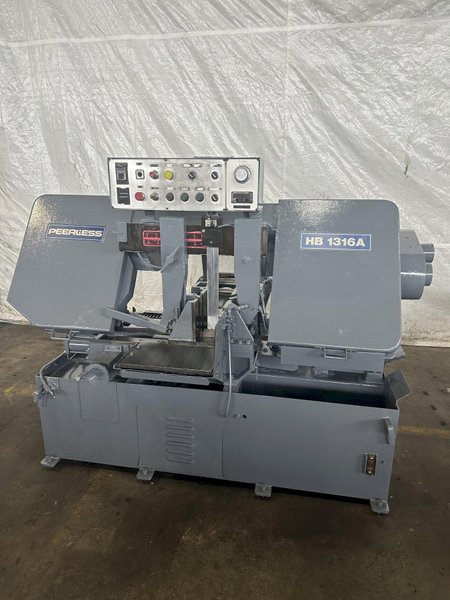 13" X 16" PEERLESS HB1316A HORIZONTAL BAND SAW W/ 10' INFEED AND 20' OUTFEED CONVEYOR. STOCK # 1164323.