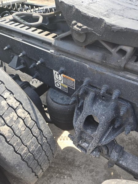 2023 Peterbilt 389 1XPXD49X1PD890715