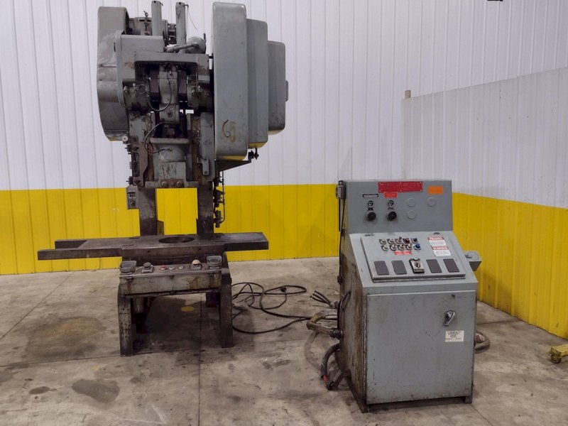 60 TON BLISS MODEL #C-60 OBI STAMPING PUNCH PRESS 8&quot; STROKE: STOCK #23462