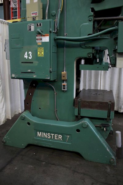 75 TON MINSTER DIE NAMIC BACK GEARED OBI PRESS: STOCK #76283