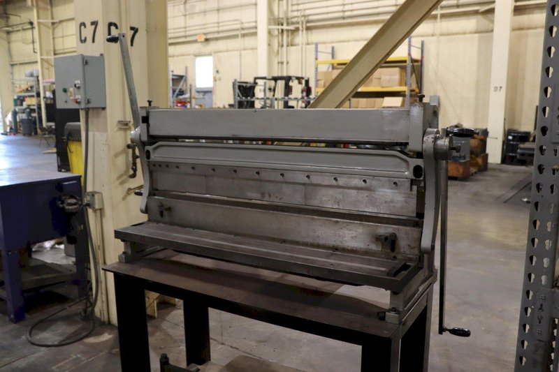 BENCH TOP SHEAR, BRAKE &amp; ROLL MACHINE: YOBRO #26223