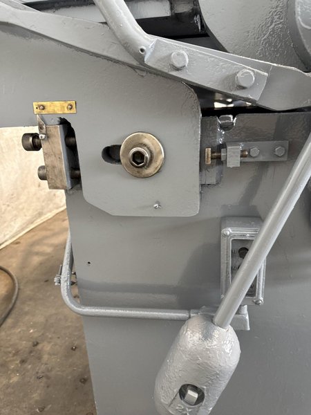 8&#039; X 10 GA CHICAGO DRIES &amp; KRUMP 73 POWERED BOX &amp; PAN BRAKE. STOCK # 1117424